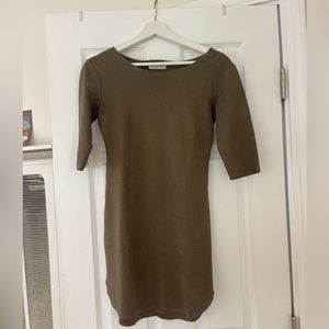 Green dress Small / just above the knee